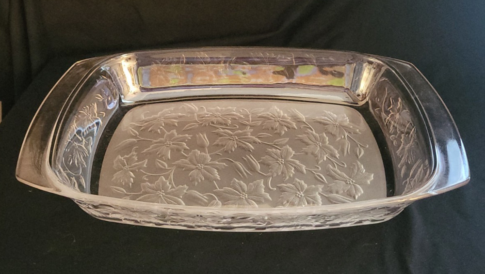 Princess House Fantasia Lasagna 8.5" x 13.5" Glass Poinsettia Baking Dish